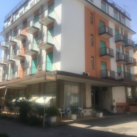 Hotel Britannia Lido di Jesolo Exterior photo