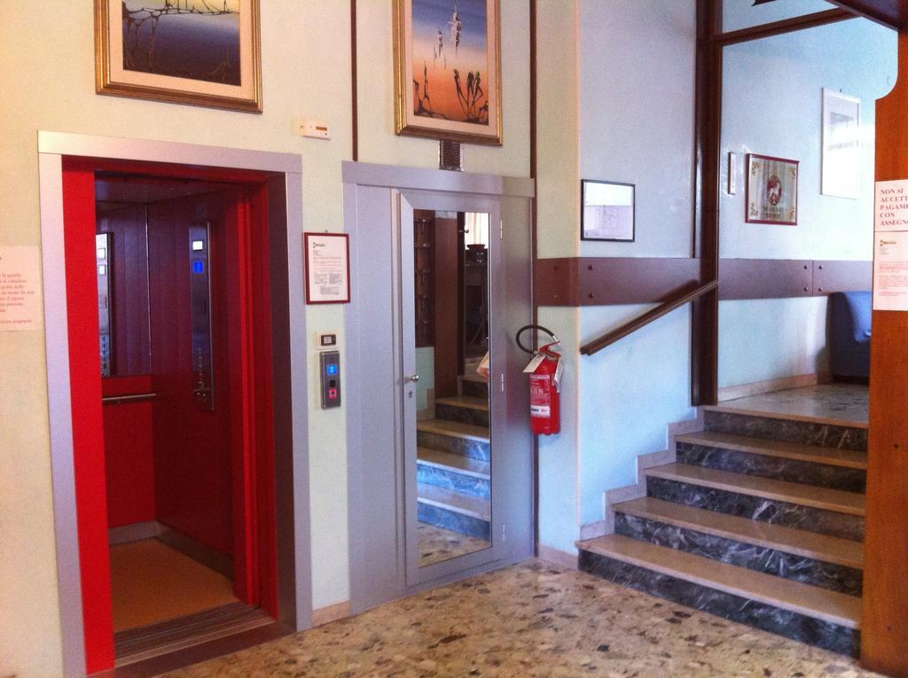 Hotel Britannia Lido di Jesolo Exterior photo